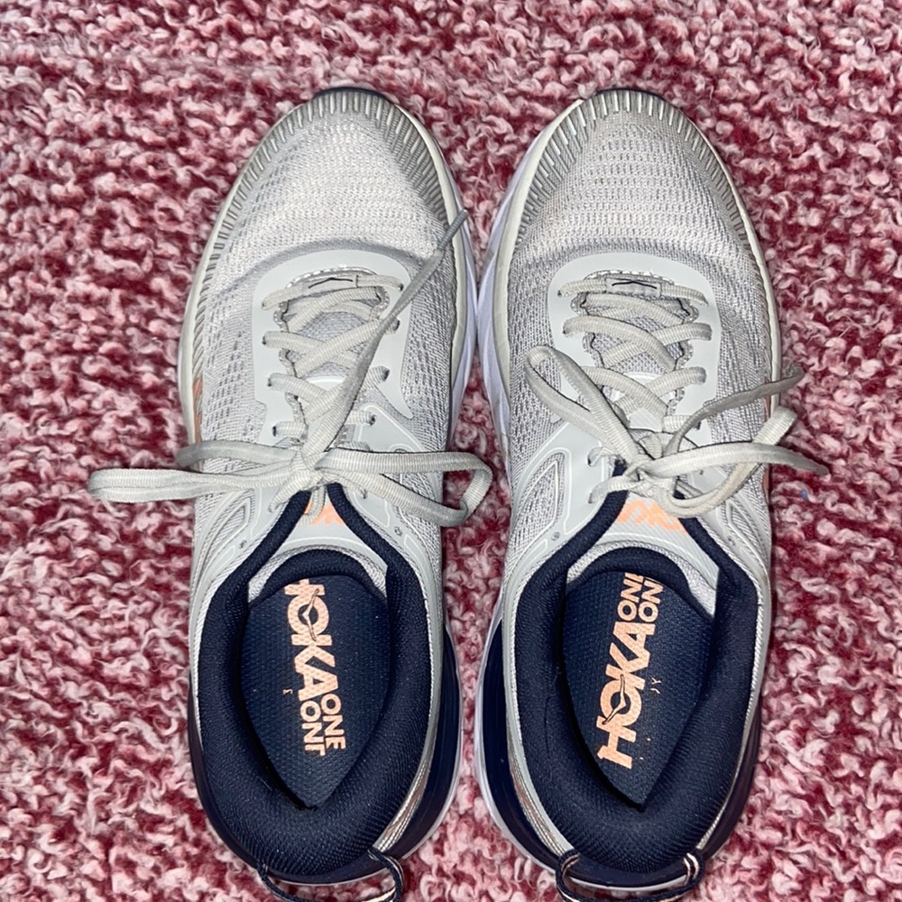 Hoka One One Bondi 7